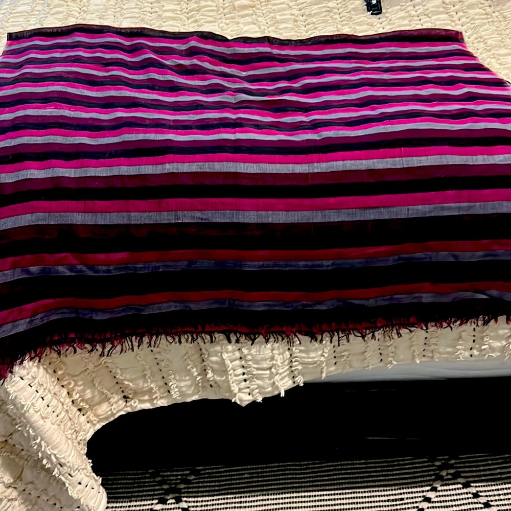Women’s scarf/ wrap. Multi colored. One size.